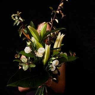 Seasonal White Bouquet (Small)