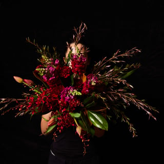 Seasonal Red Bouquet (Medium)